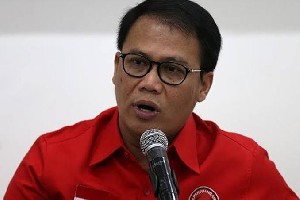 Momen Idul Fitri, PDIP Dorong Jokowi Dan Prabowo Bertemu